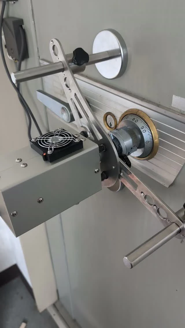 金庫解錠中！